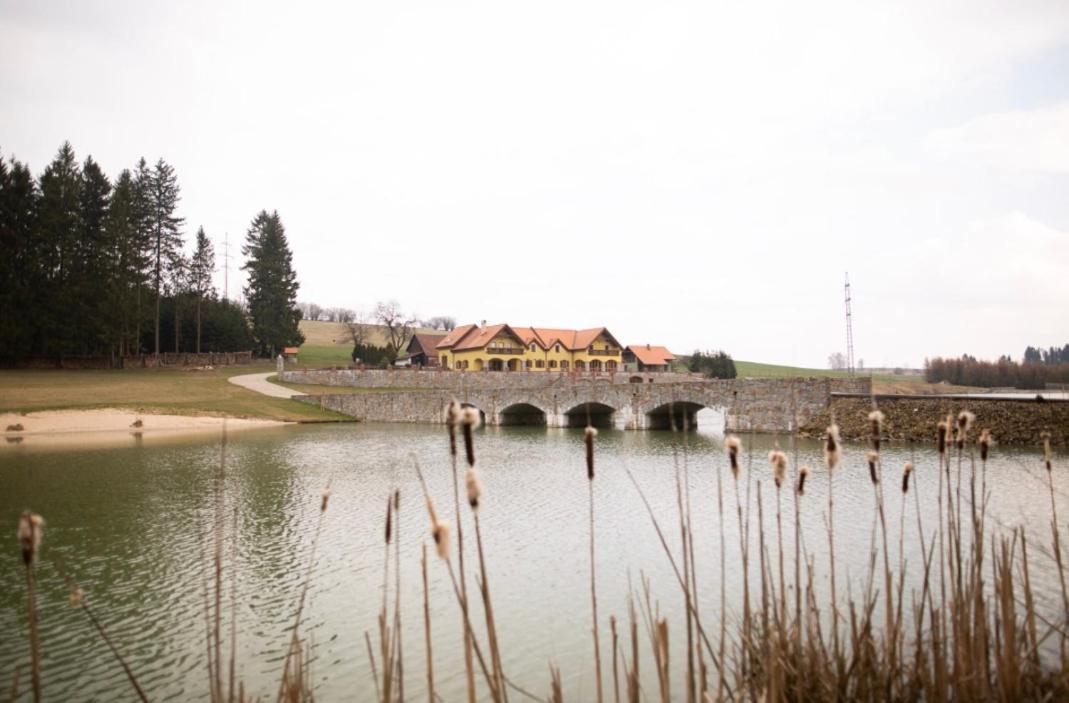 Penzion Na Bouci Chotebor Exterior photo